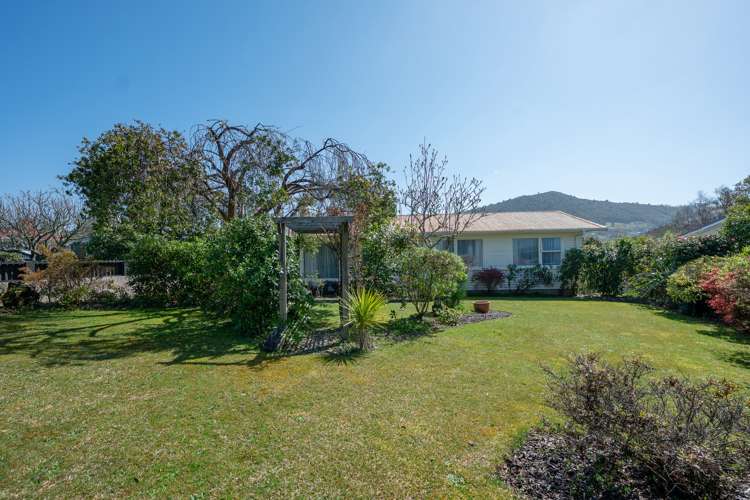 9 Totaravale Street Pukehangi_17