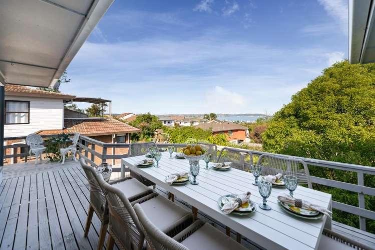 213 Hobsonville Road West Harbour_17