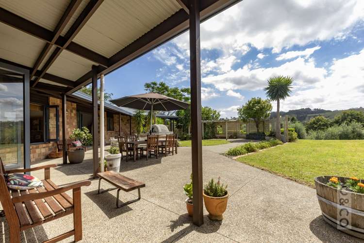 1226 State Highway 16 Waimauku_17