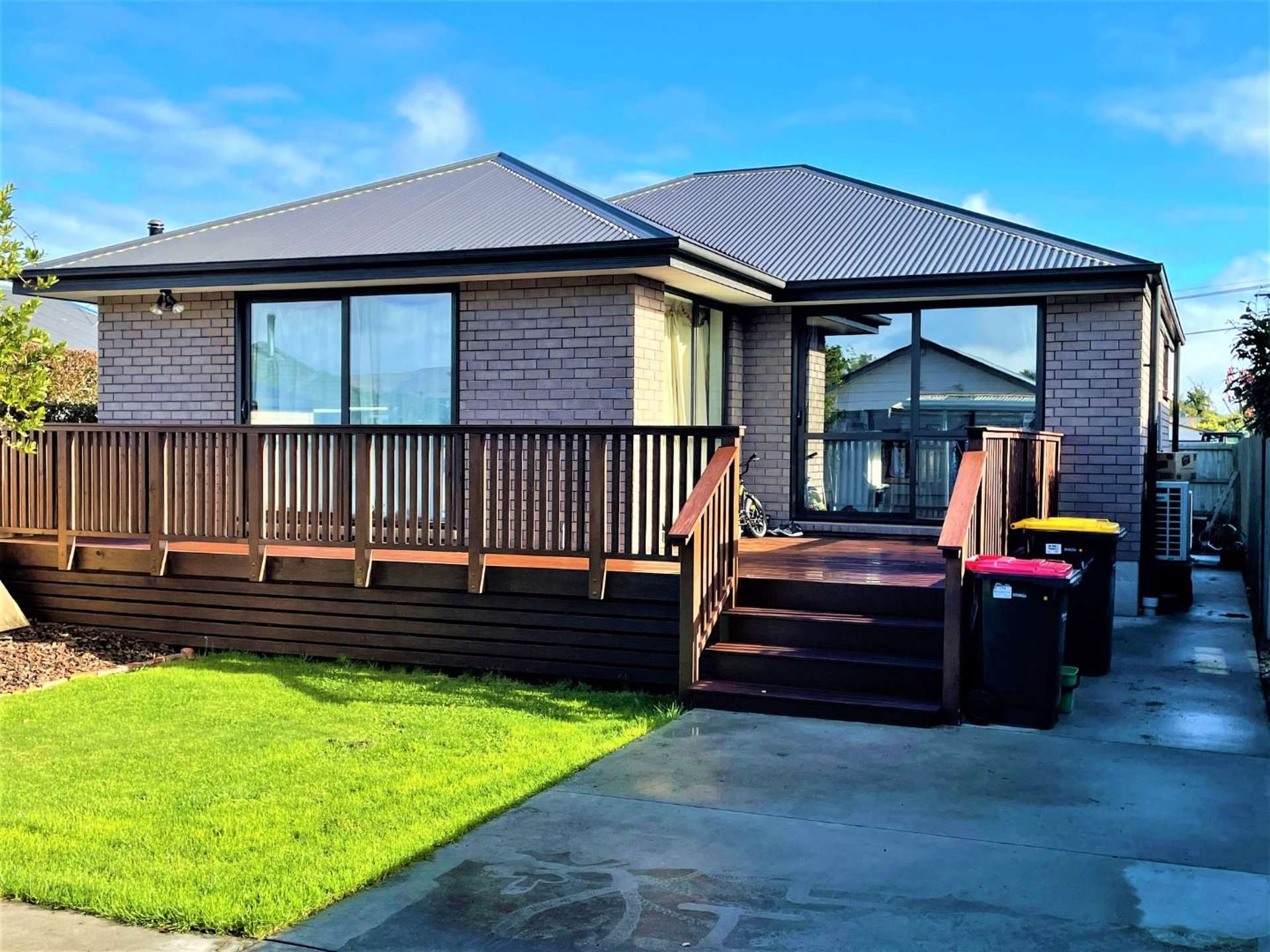 1/64 Mackworth Street Woolston_0