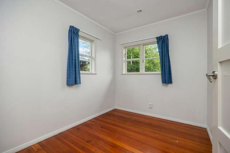 8 Renton Road Mount Albert_9