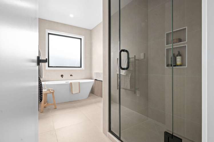 13 Halley Drive Chartwell_21