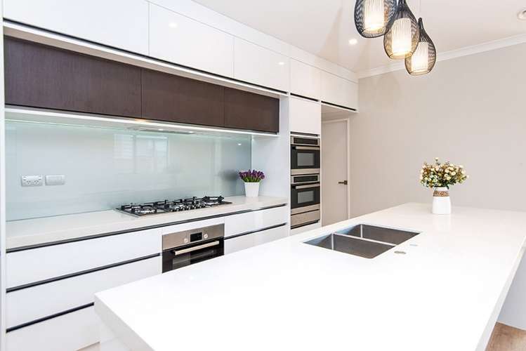 21 Eastfield Avenue Flat Bush_11