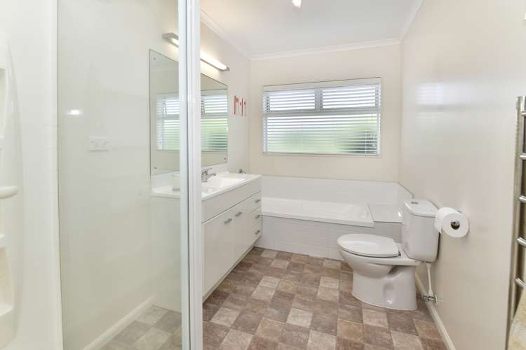 25a Pine Road Orewa_19