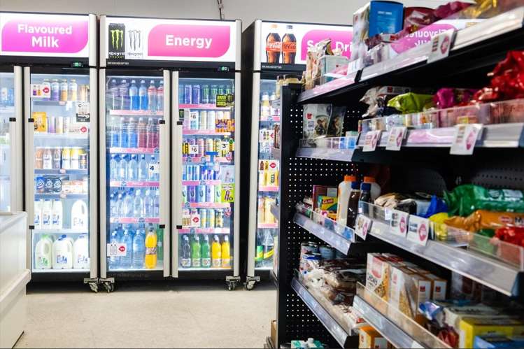 33 Main Road Harihari_18