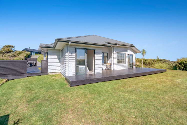 242 Hillcrest Road Wainui_33