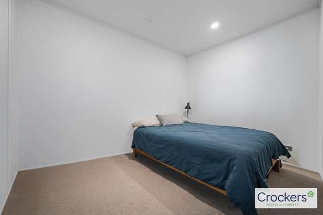 1502/53 Cook Street 10015_4