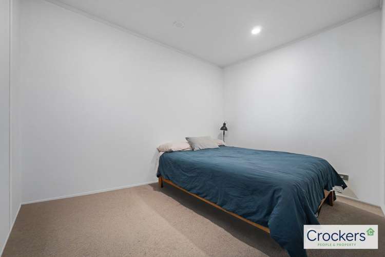 1502/53 Cook Street 10015_4