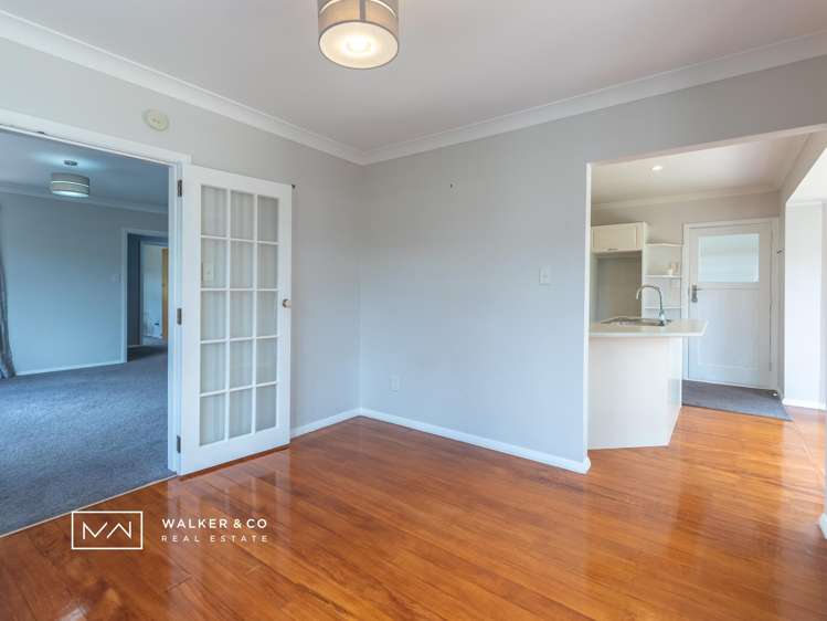 5 Iris Grove Trentham_11