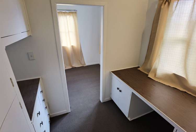 15 Lynwood Road New Lynn_11