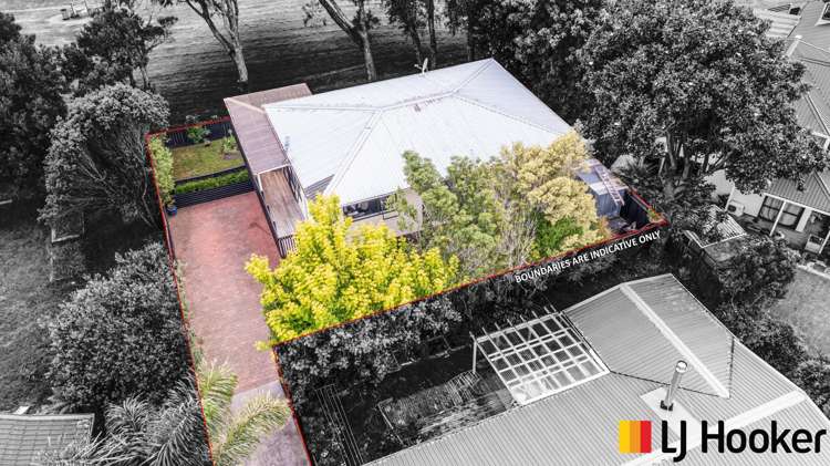 2/187 Carnoustie Drive Wattle Downs_21