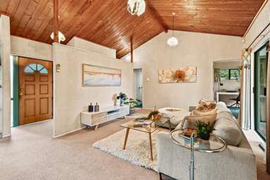 2/16 Airfield Road_1