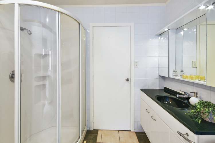 16 Cantua Close Totara Heights_13