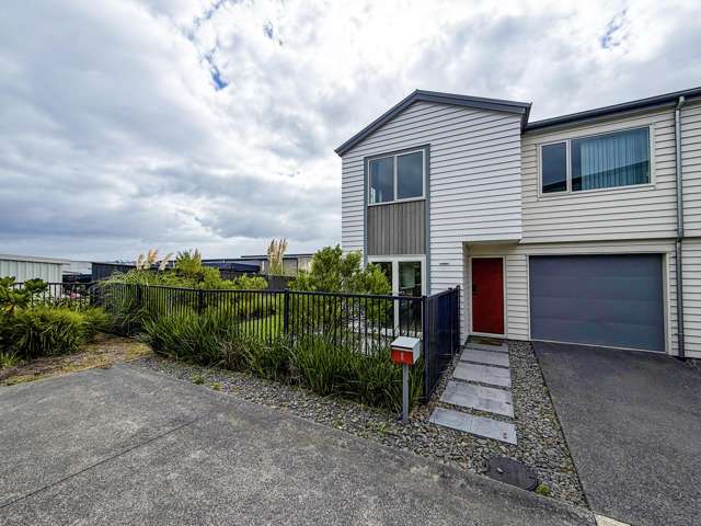 8 Lords Way Silverdale_1