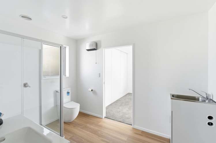 69a/69b Smith Street Woolston_8