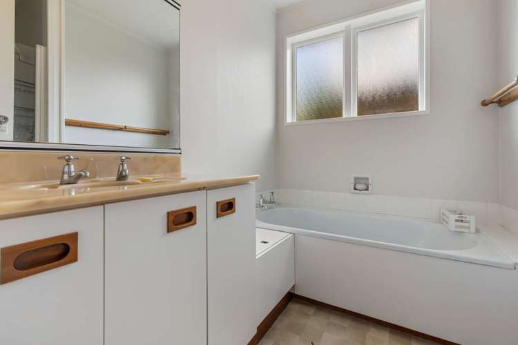 30 Acacia Crescent Glenview_8