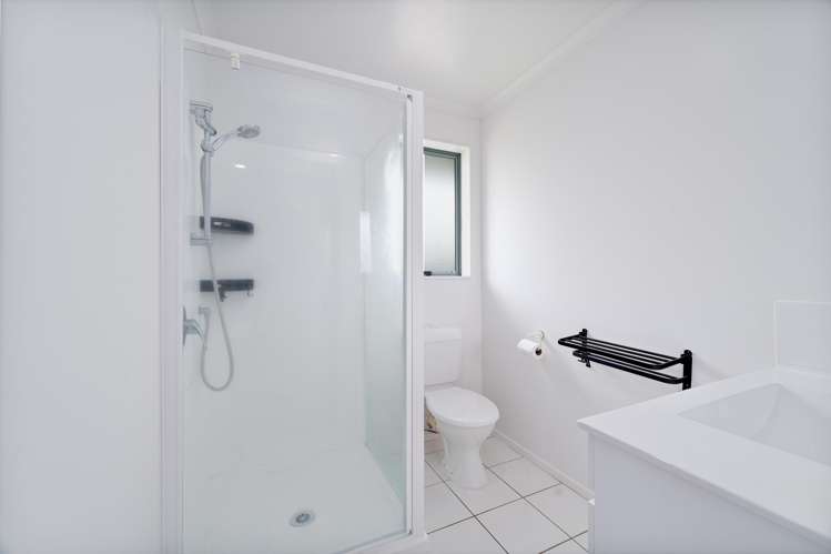 6/72 Swanson Road Henderson_7