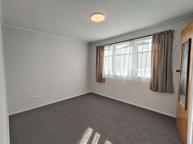 25 Silverstream Road 11600_4