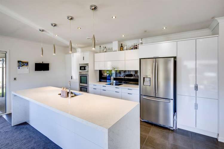 21 Tasman Drive Poraiti_12