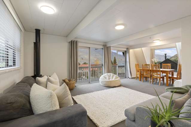 26 Williams Street Fernhill/Sunshine Bay_2