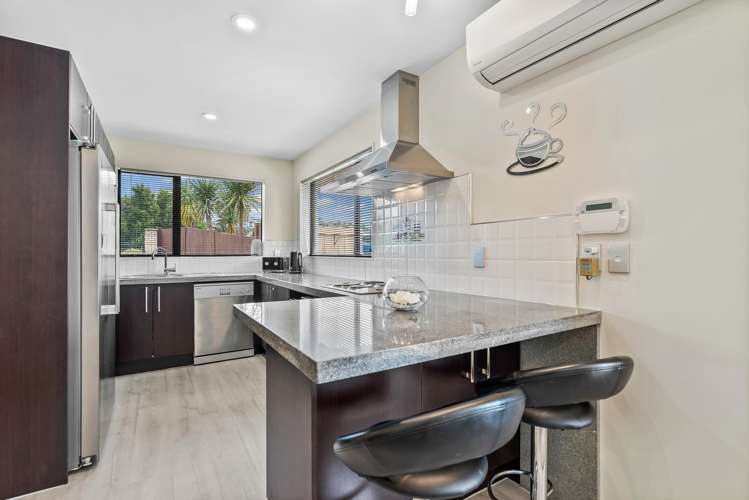 32 Pebble Beach Boulevard Te Kamo_3