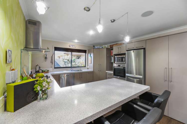 2 Brooklyn Drive Redwoodtown_13