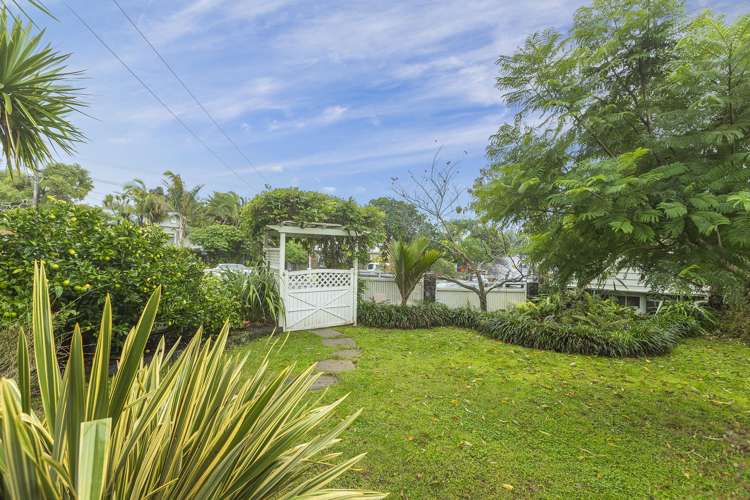 66 Peary Road Mount Eden_13