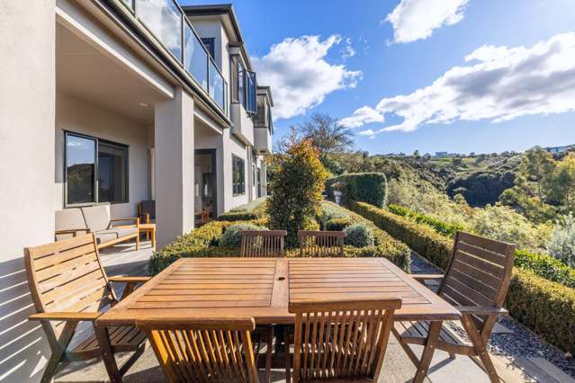 Harvest & horizon – luxury, flexibility & income