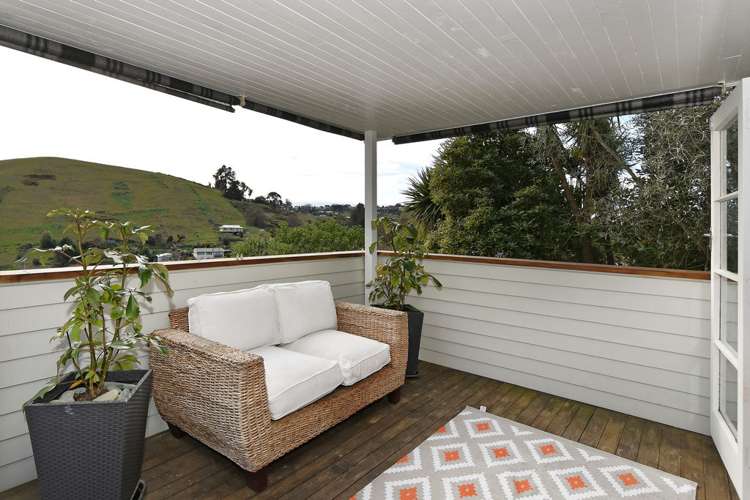 240 Saint Vincent Street Toi Toi_8