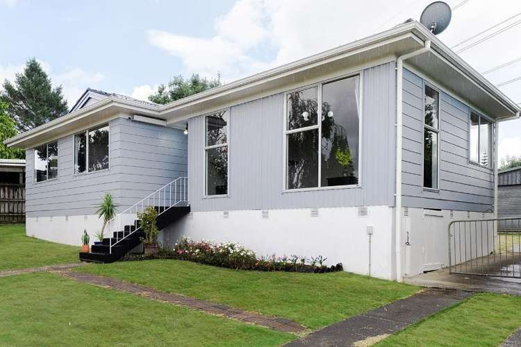 6 Cherry Tree Place Massey_9