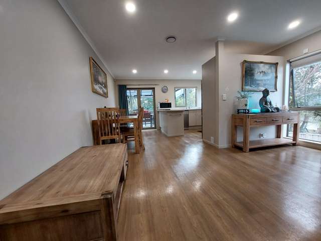 20a Dolbear Street Titirangi_2