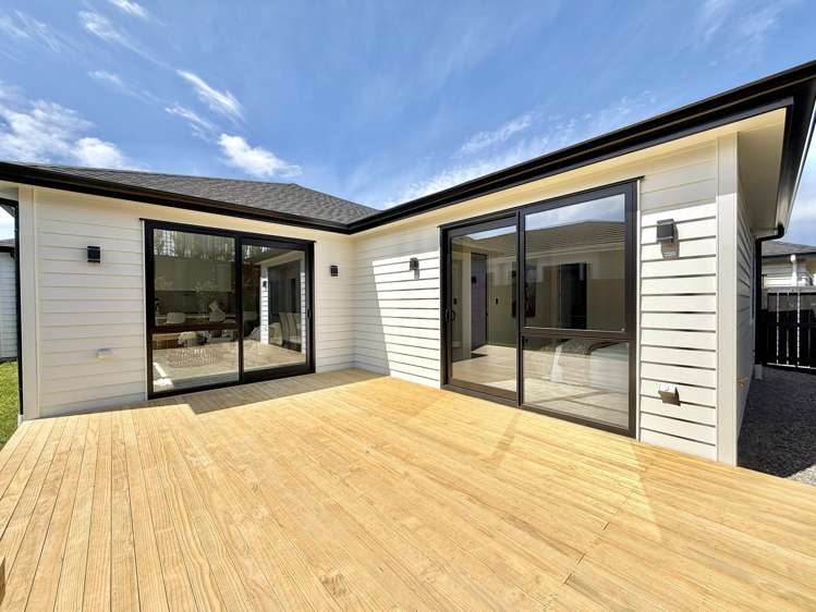 19 Tukutata Crescent Milldale_23