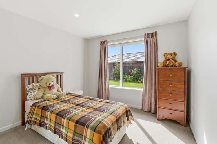 19 Carradale Avenue Yaldhurst_10