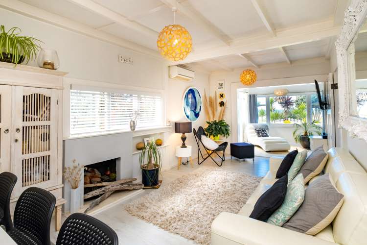 102 Beach Road Haumoana_2