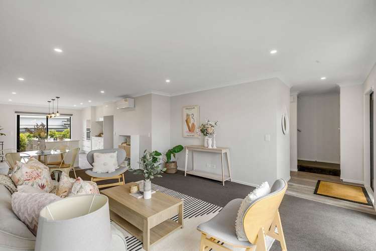 17 Karearea Avenue Kenepuru_4