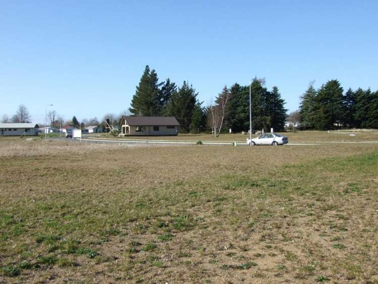 28 Ngahana Place Turangi_4