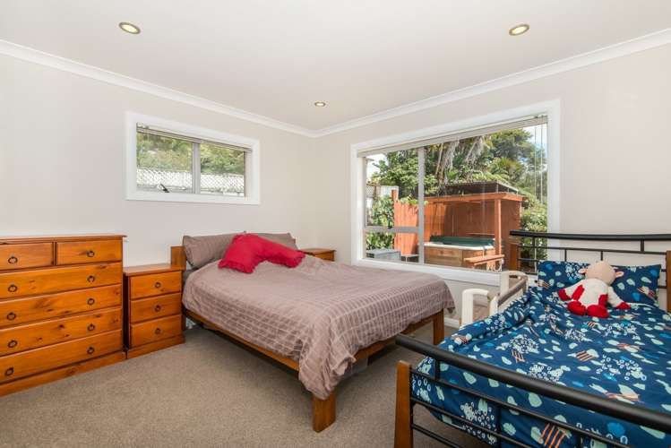 2/18 Puketitiro Street Glen Eden_14