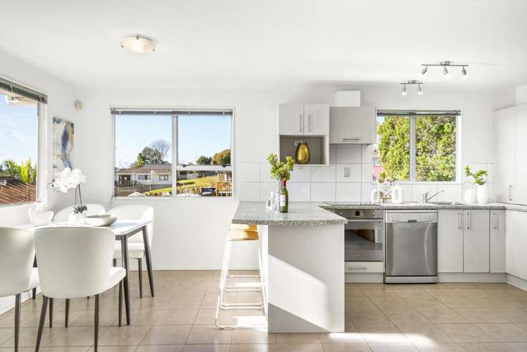 3 Tesla Place Totara Vale_7