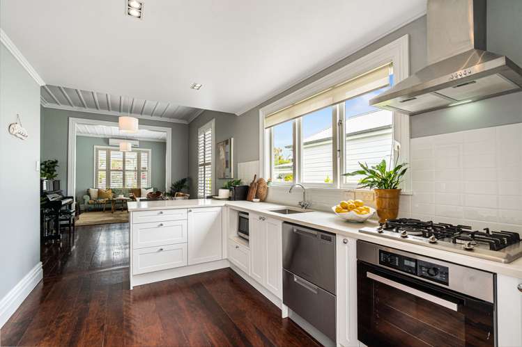 12 Cambria Road Devonport_11