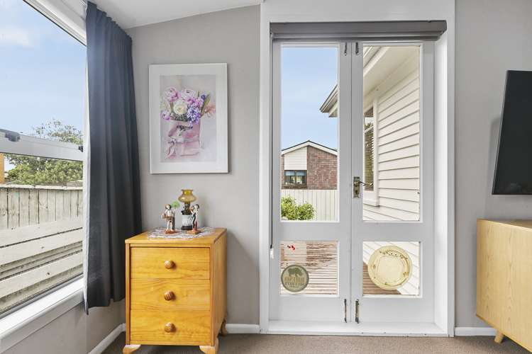 31 Beach Road Pahurehure_3