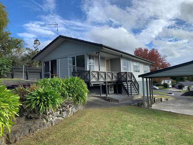 Beautiful sunny 3 bedroom home