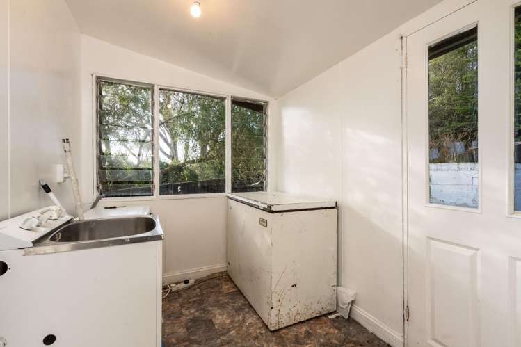 1062 Coast Road Karitane_13