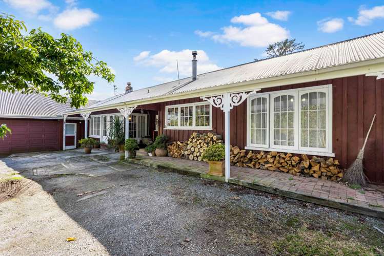 98 Hanham Road Kumeu_3