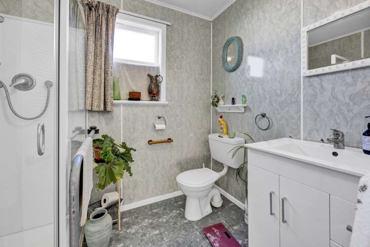 11 Dorset Street Patea_16