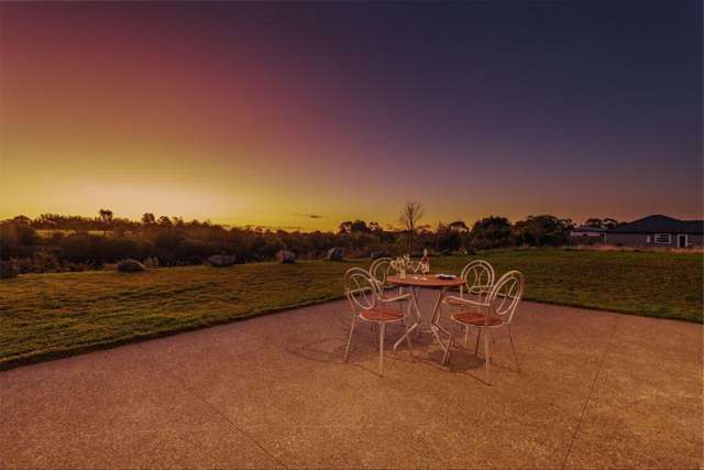 49 Johnstone Drive 10930_1