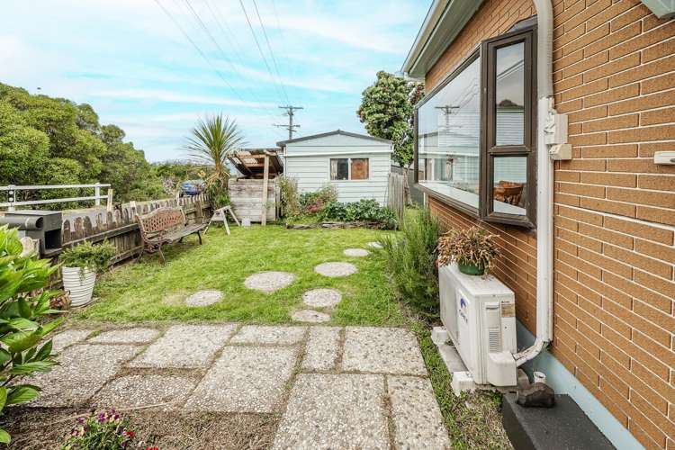 8 Scroggs Hill Road Brighton_17