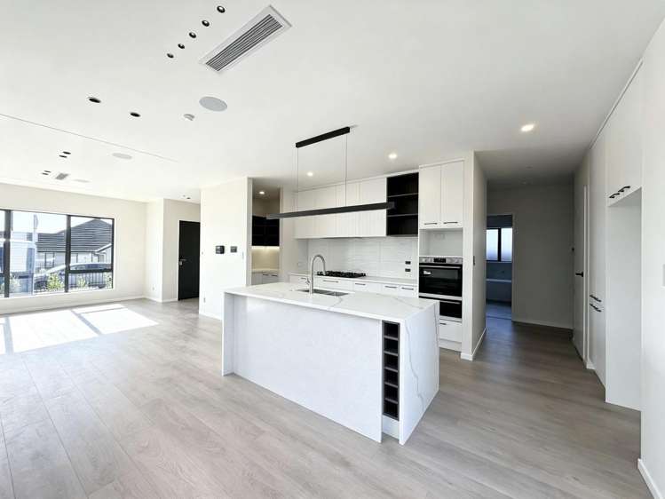 7 Lambert Road_4