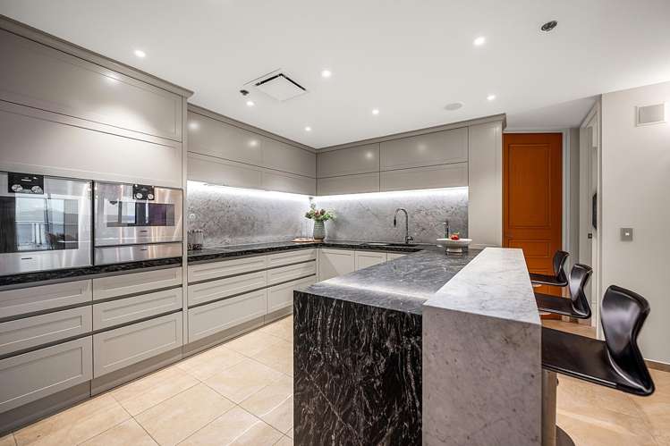 6b/173 Hurstmere Road Takapuna_15