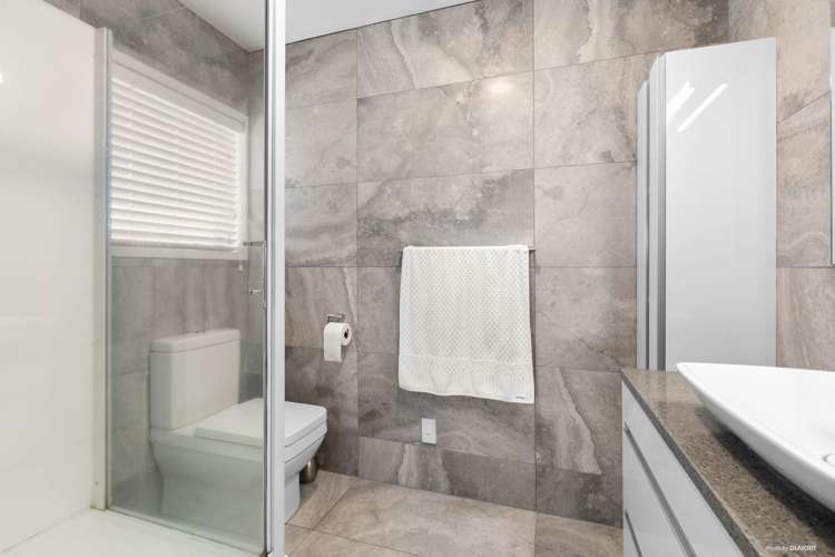 51 Renoir Street West Harbour_11