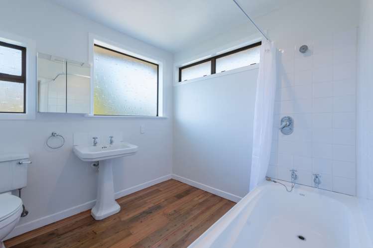 45 Jenner Road Toi Toi_8